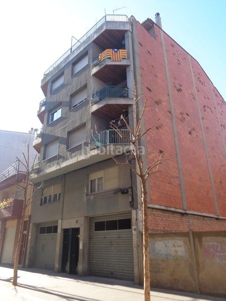 Foto 49d8c31c-289f-4fd6-aff4-192c35015cbf. Pis a Centre Salt