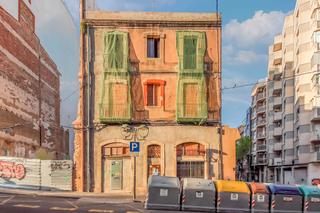 Building  Av. estanislau figueres. Solvia inmobiliaria  edificio tarragona