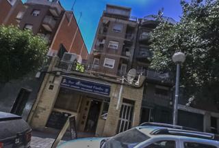 Piso  C/ pablo piferrer. Solvia inmobiliaria  piso badalona