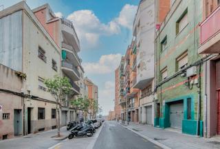 Piso  C/ ricardo strauss. Solvia inmobiliaria  piso badalona