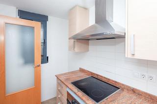 Flat  C/ beniteixir. Solvia inmobiliaria  piso font den carròs la