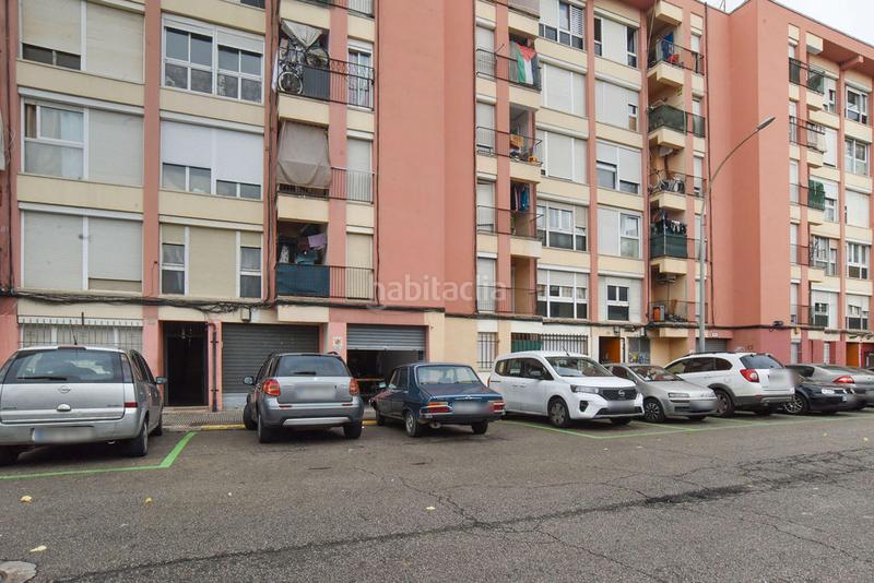 Foto 33acdc2f-d640-4ce7-955d-e76f606bdbad. Appartamento in Centre Salt