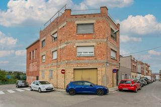 Édifice  C/ sevilla. Solvia inmobiliaria  en construccion santa margarida de montbui