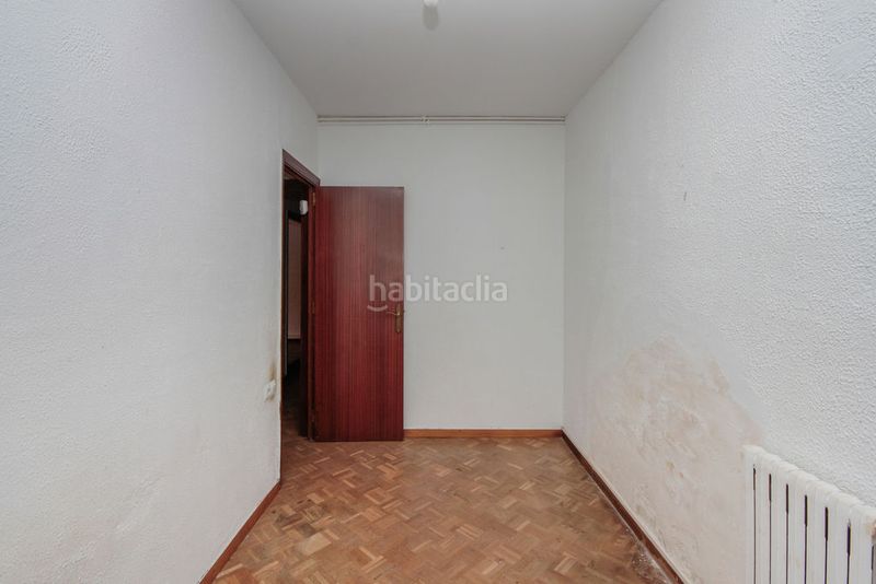 Foto 60f0aa7f-3621-4d79-8d4c-a47c9fbfd24d. Pis amb calefacció a El Camp de l´Arpa del Clot Barcelona