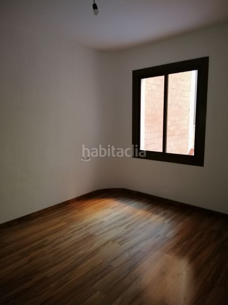 Foto 93b68b28-8dbe-4168-a87b-59c002776d7f. Pis amb calefacció a El Camp de l´Arpa del Clot Barcelona