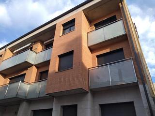Piso  C/ angel guimera. Solvia inmobiliaria  piso manlleu