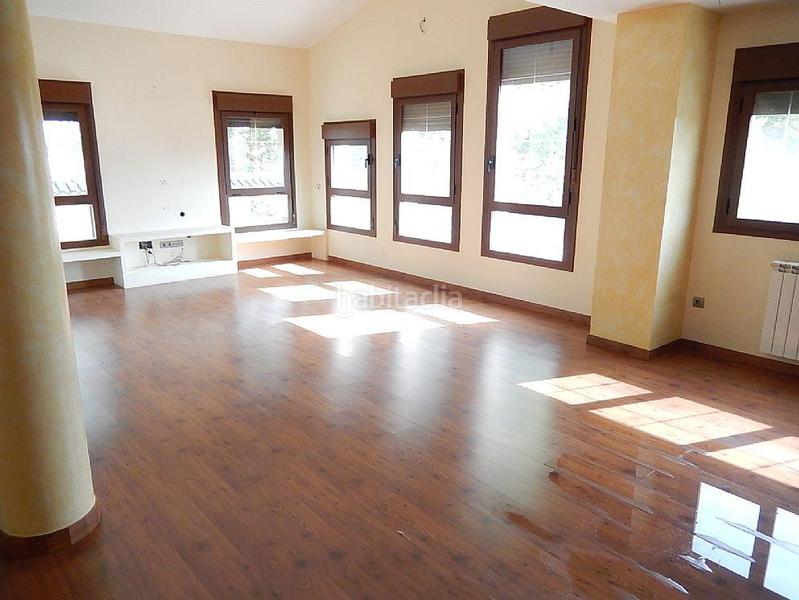 Foto 2edc5535-1b46-4d49-a7dc-678753c0c011. Xalet a Gurrea de Gállego