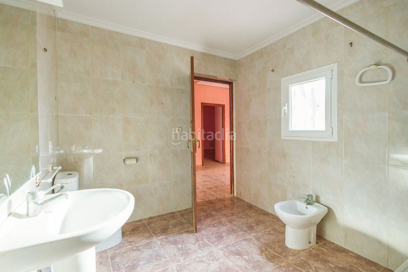 Foto fd419bf2-7599-490e-8e97-865e037cd7c8. Xalet a Villarrobledo