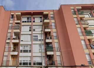 Pis  C/ torras i bages. Solvia inmobiliaria  piso salt