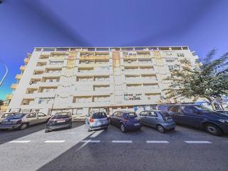 Pis  Av américa ( urb marina del carmen). Solvia inmobiliaria  piso algeciras