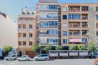 Etagenwohnung  C/ apolo. Solvia inmobiliaria  piso torrevieja