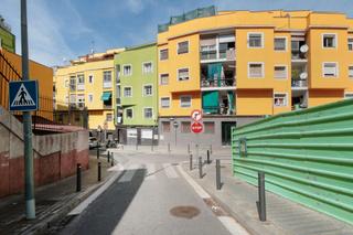 Àtic  C/ pirineus. Solvia inmobiliaria  ático santa coloma de gramenet