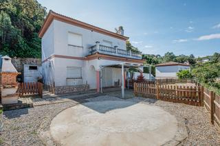 Xalet  C/ orenetes. Solvia inmobiliaria  chalet independiente lloret de mar