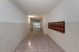 Appartement  Ps llorenç serra. Solvia inmobiliaria  apartamento santa coloma de gramenet