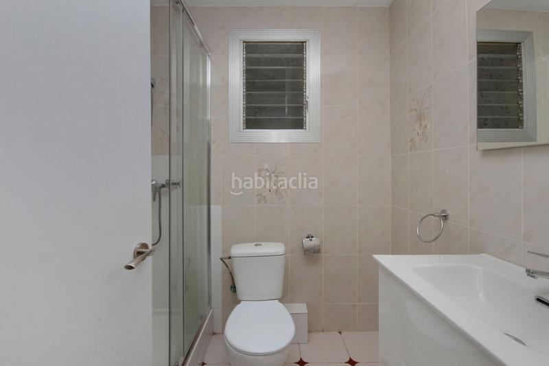 Foto e2a883f3-6f4b-48ed-87cb-78dd4fbf3dd1. Apartment in Riu Sud Santa Coloma de Gramenet