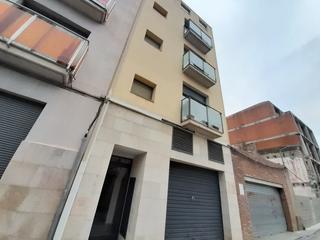 Pis  C/ vilamalla. Solvia inmobiliaria  piso figueres
