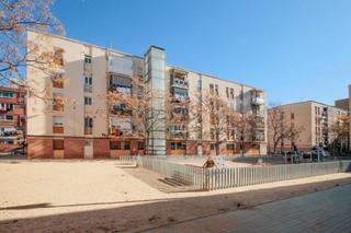 Appartement  C/ llinars del valles. Solvia inmobiliaria  piso barcelona