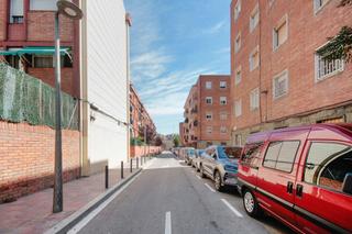 Pis  C/ llinars del valles. Solvia inmobiliaria  piso barcelona