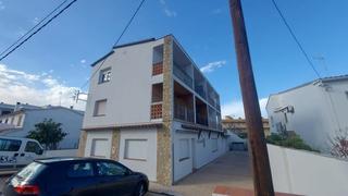 Pis  Cm de las termes. Solvia inmobiliaria  piso escala l