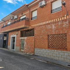Pis  C/ uruguay. Solvia inmobiliaria  piso navahermosa