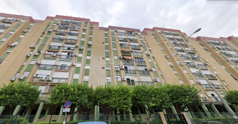 Foto d45e28c6-0e8a-4e78-a15e-a87bedfe7610. Piso solvia inmobiliaria piso en El Plantinar - Avda. La Paz - El Juncal Sevilla