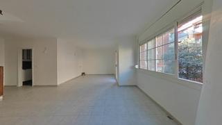 Pis  C/ iglesia. Solvia inmobiliaria  piso castelldefels