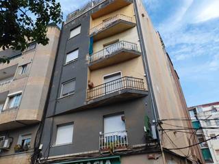 Piso  C/ lleo fontova. Solvia inmobiliaria  piso badalona
