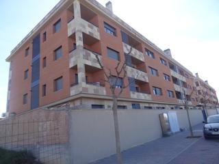 Pis  C/ merce rodoreda. Solvia inmobiliaria  piso alcarràs