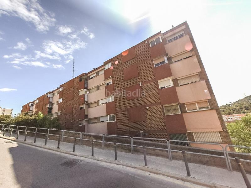 Foto d4f186b7-0648-41b8-be28-97f1f1c26c97. Appartamento in Ciutat Meridiana Barcelona