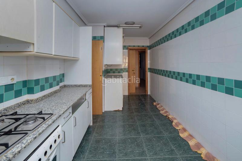 Foto ac1fc3a7-ebff-4268-be08-5ff24aa155c6. Piso solvia inmobiliaria piso elcheelx en Carrús Oeste Elche / Elx