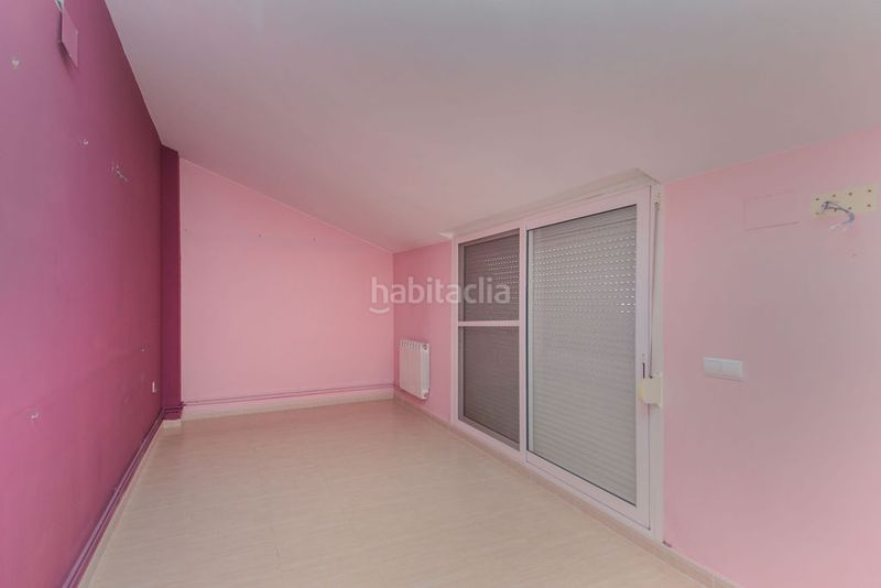 Foto 01f2267f-cfb9-40b4-9602-6b2ff5e4000c. Casa aparellada a Bonavista Vendrell (El)