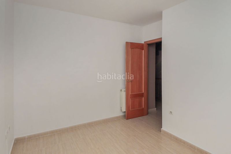 Foto 31b4cbc4-bac0-43c4-bfed-025c708c548f. Casa aparellada a Bonavista Vendrell (El)