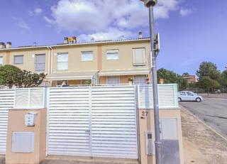 Casa aparellada  Carrer de la cobertera. Solvia inmobiliaria  chalet adosado vendrell el