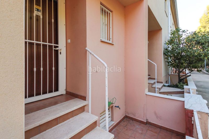 Foto 8fb0f143-5ff3-4614-b0e6-023a6f93fa82. Casa aparellada a Bonavista Vendrell (El)