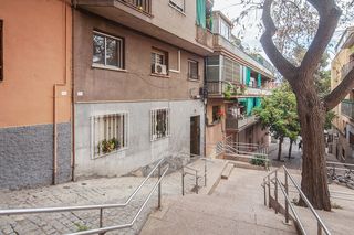 Pis  C/ jaume pinent. Solvia inmobiliaria  piso barcelona