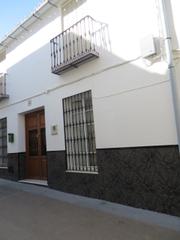 Casa aparellada  C/ albaicín. Solvia inmobiliaria  chalet adosado coín