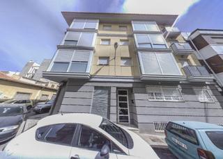 Pis  C/ menéndez pelayo. Solvia inmobiliaria  piso petrer