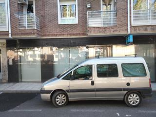 Lloguer Local Comercial  C/ acacias. Solvia inmobiliaria  locales azuqueca de henares