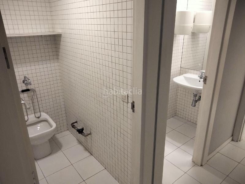 Foto fa5a1b48-adb8-4cf6-9e47-7db1d39cb75e. Lloguer local comercial a Bulevar-Plaza Castilla Azuqueca de Henares