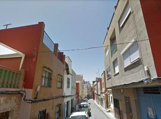 Chalet  C/ santander. Solvia inmobiliaria  casa algeciras