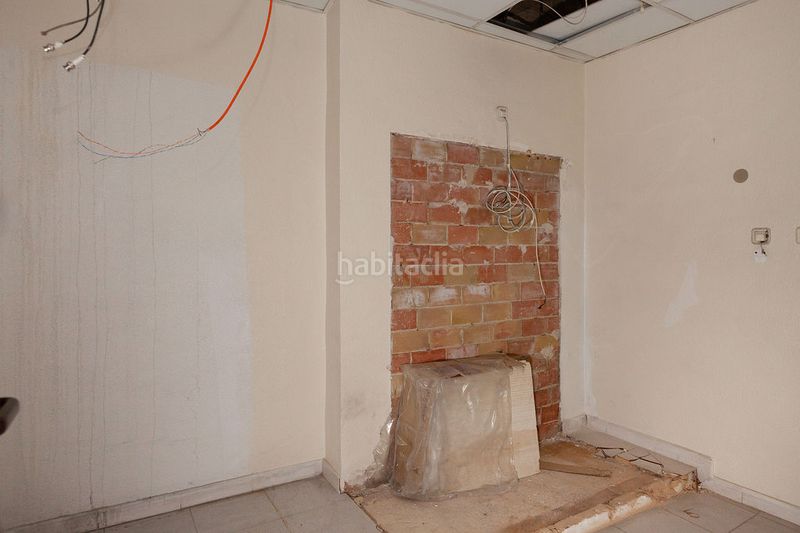Foto 11cff1b4-b0d4-4ea3-b4e9-509f0fac3eb6. Rent business premise in Martos