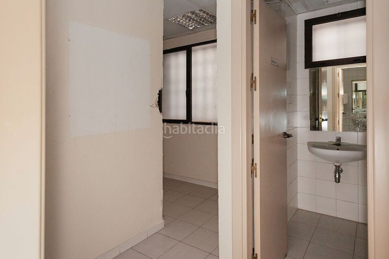 Foto dd2ccede-5a6a-43a6-98e6-d5c198a15f92. Rent business premise in Martos