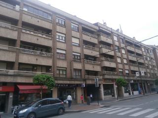 Local Comercial a Av Oviedo Alvare (Antigua Ctra Gral)