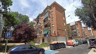 Pis  C/ la escoriaza. Solvia inmobiliaria  piso madrid