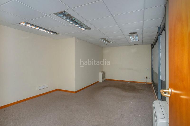 Foto 13c1977e-7f6b-482b-8f8a-4741b4dd9148. Affitto locale commerciale in Creu de la Mà Figueres