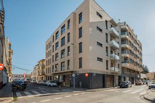 Pis  C/ valencia. Solvia inmobiliaria  piso girona