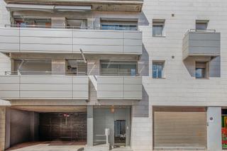Etagenwohnung  C/ josep ametller i viñas. Solvia inmobiliaria  piso girona