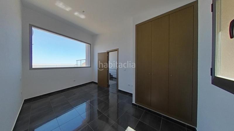 Foto 53f6f572-f544-4bd5-88a9-a9e6f0f0d7a8. Casa aparellada a Oltamar - Cucarres Calp