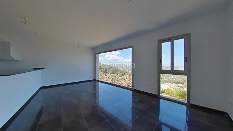 Foto 79137b00-e6f5-485d-ae41-2198e1174a22. Casa aparellada a Oltamar - Cucarres Calp