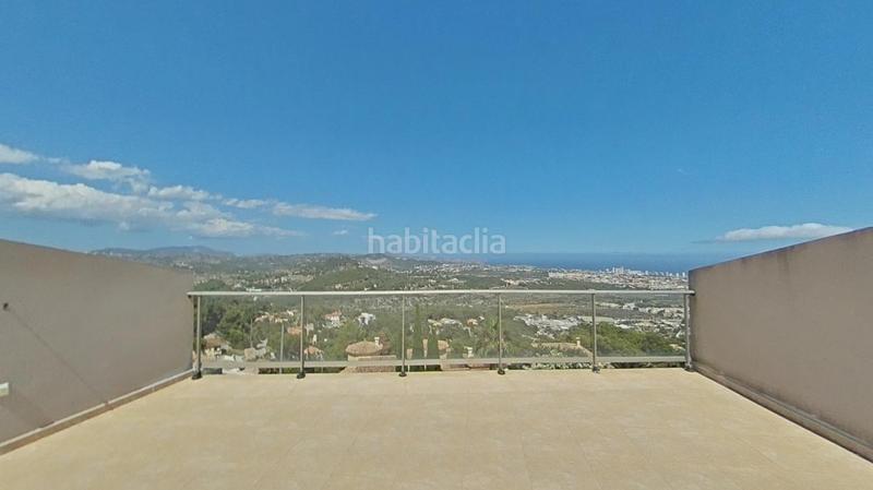 Foto b222e4fc-6855-460f-a3f7-aa582bb9fe8a. Casa aparellada a Oltamar - Cucarres Calp